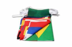 Guirlande Multi  Pays de 30 Mtres avec 50 Drapeaux de 30 x 45 cm